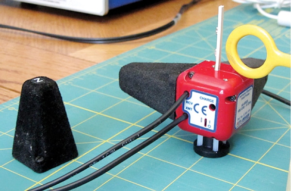 Figure 9. The simple setup used to measure several near field probes. The protective shroud around the “Z-axis” antenna was removed to allow the probe to come with 2mm of the antenna element. This helped simulate applying RF fields close to a circuit trace.